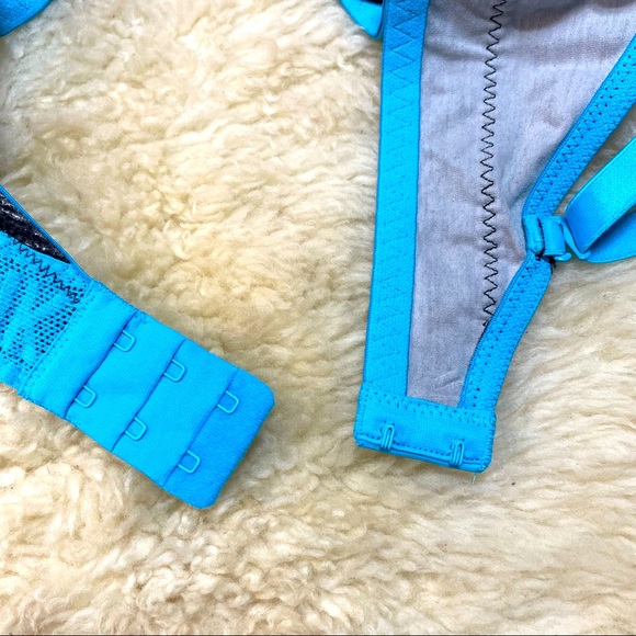 PINK VS Wear Everywhere Push-up sz 32DD - Picture 4 of 4